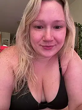 PiggyRose webcam