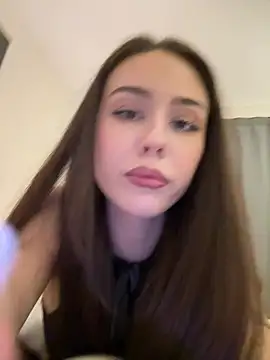 EmiliEliott webcam