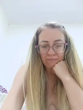 miss_hanna07 live cam on StripChat