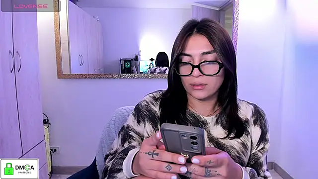 EricaVanderhill webcam