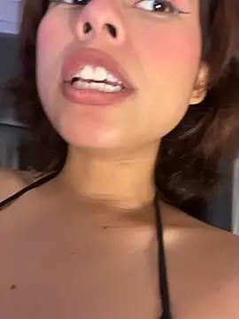 Eva_Feller69