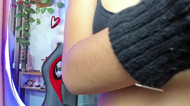 MeowMota_ live cam on StripChat