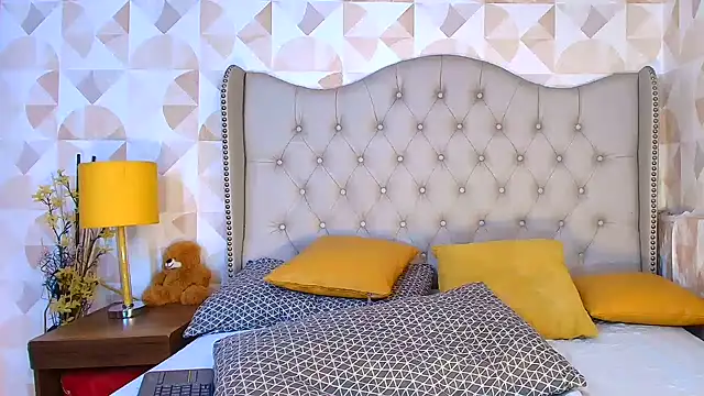Sofia_Blosom webcam