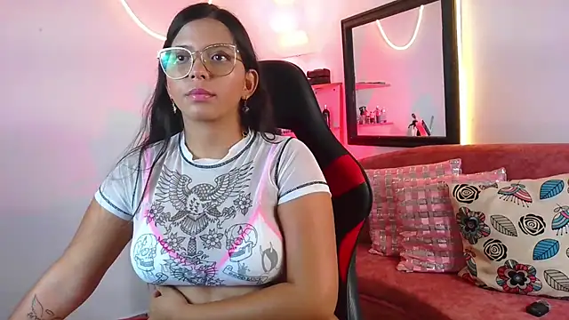 Megaan_Greey webcam