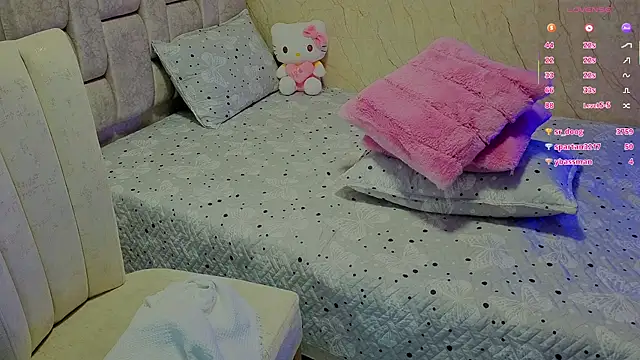 Naomilaurent webcam