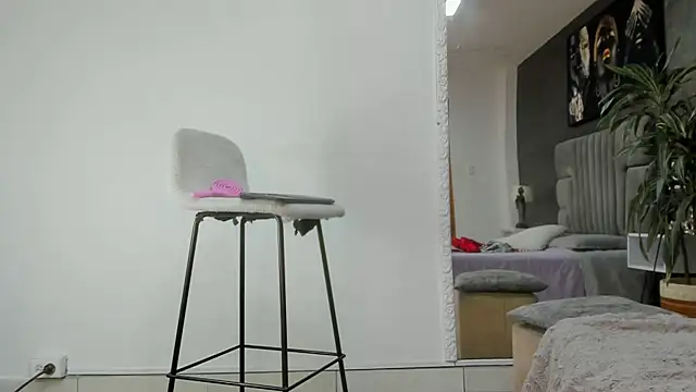 isa_lancaster live sex cam