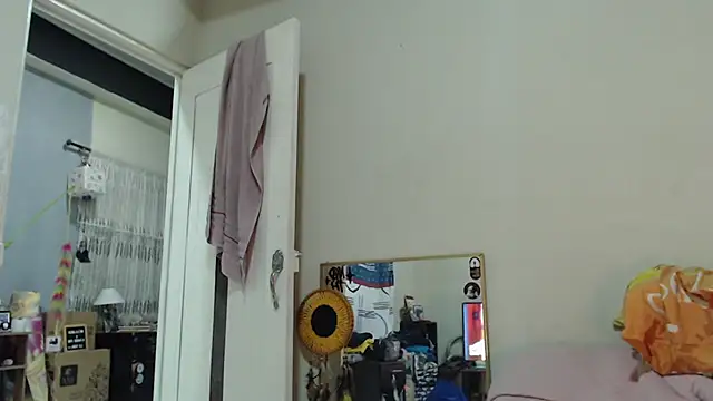 AlinaWoolf_ webcam