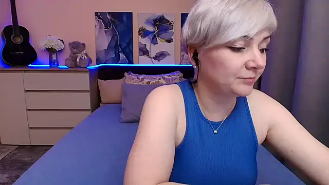 BlondPearl webcam