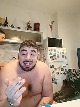 bear_skinny webcam