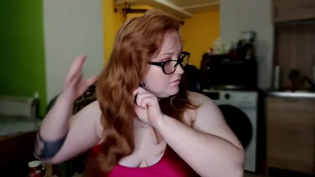 CURVYSAKURA webcam