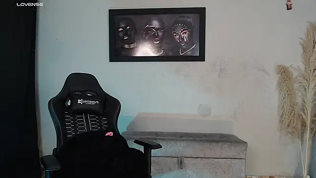 Moniica_1 webcam