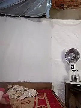 BigAss-69 webcam