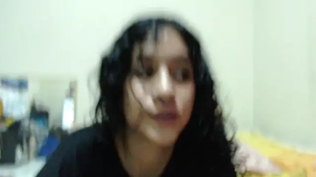 AlinaWoolf_ webcam