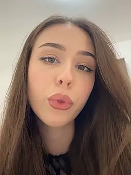 EmiliEliott webcam