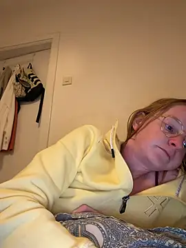 jannis1992 live cam on StripChat