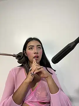 cherry_skinnyy_ webcam