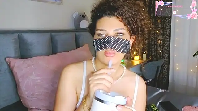 -TurkishLatina- webcam