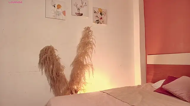 Meganlux1 webcam
