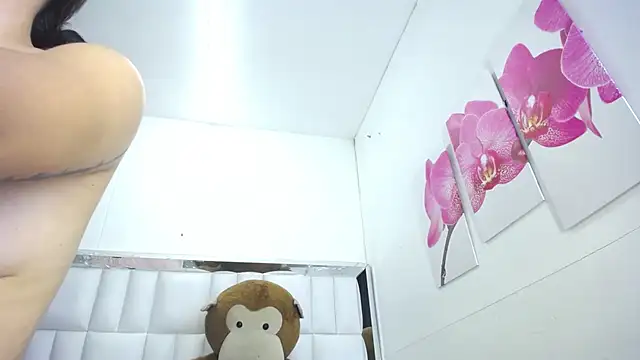 Katy_Jhomson webcam