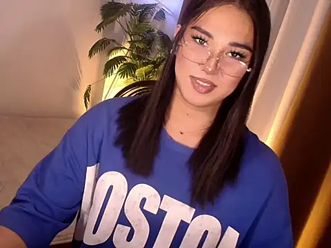 magnificent_kitana webcam