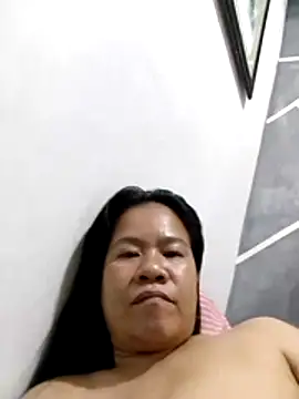 AsianbouncieGIRL webcam