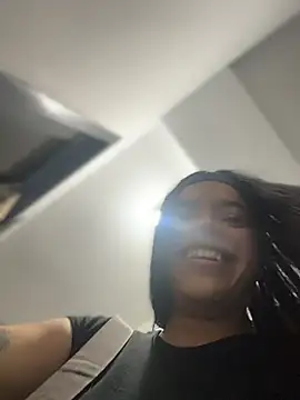 JuanitaMore01 webcam