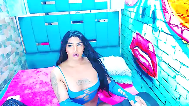violet_bigcock774 webcam