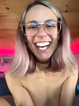 LittleLoftAngel webcam