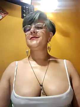 ilonna2025 webcam