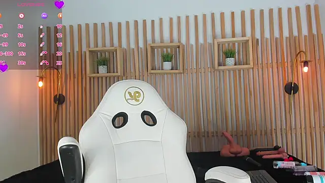 liah_cleir live cam on StripChat