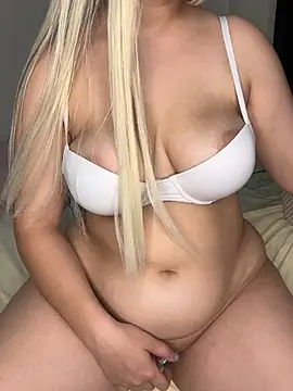 MelisaMira live sex cam