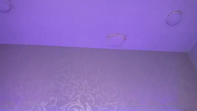 MadeleynRose webcam