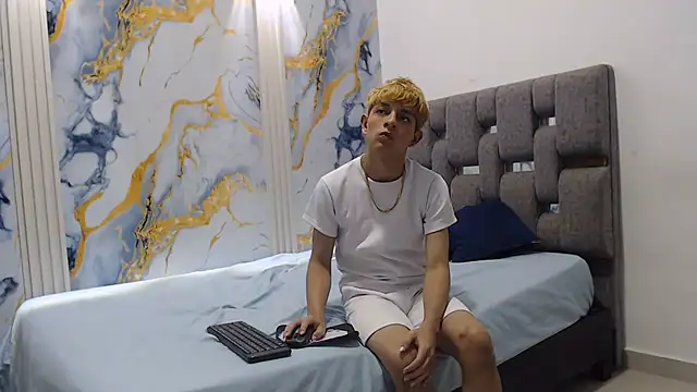 BLACK_AND_WHITET webcam