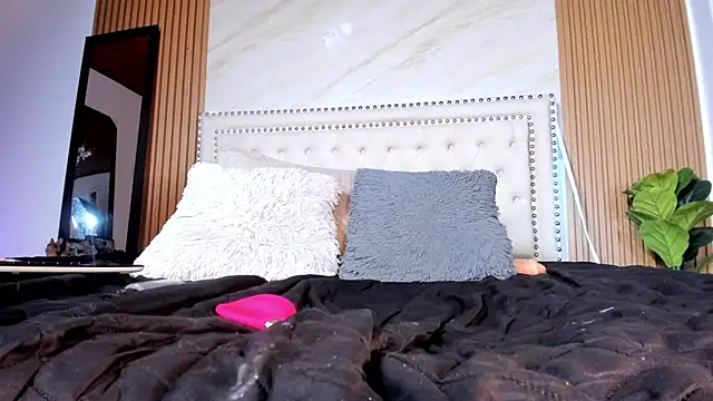 hari_rouse webcam
