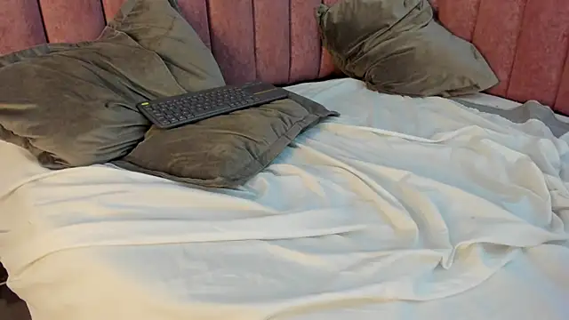 KittyKiss_ webcam