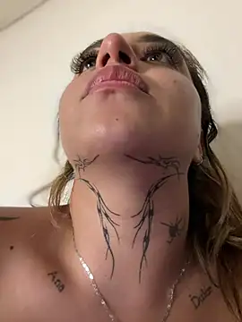 Velvet1_ webcam