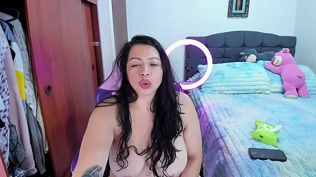 saphira_owen webcam