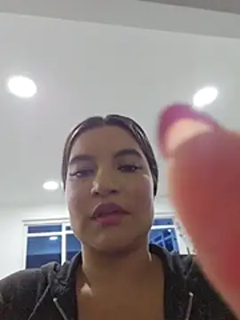 pretty_julieta xxx live show