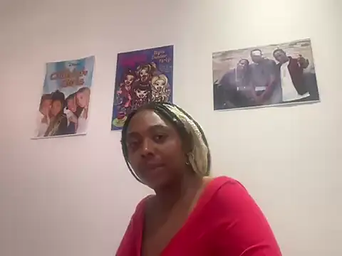 ChocolateCakeQueen webcam