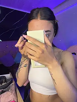 Ady_18 webcam