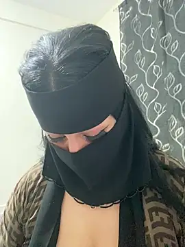 mari_layali webcam