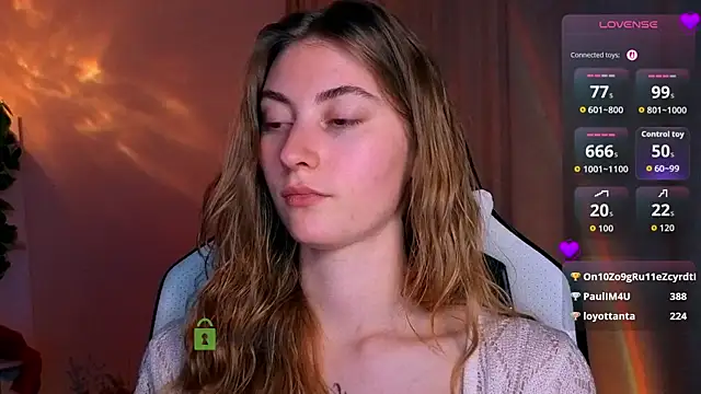 lady_curls webcam