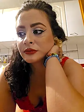 DivineGoddess88ForYouKing webcam