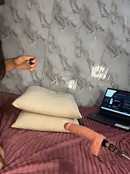 Jessyivonne webcam