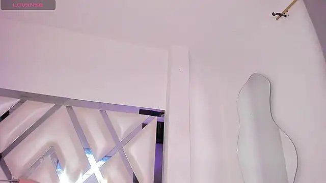 Mia_royal webcam