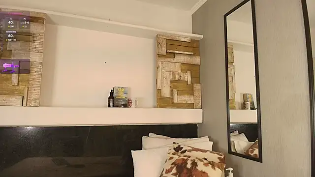 NaughtyMorenna webcam