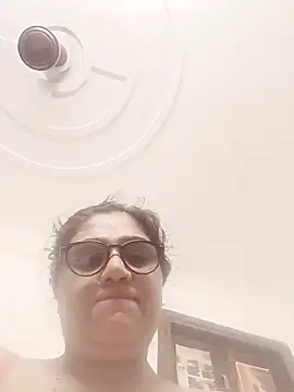 yourchahat27 webcam