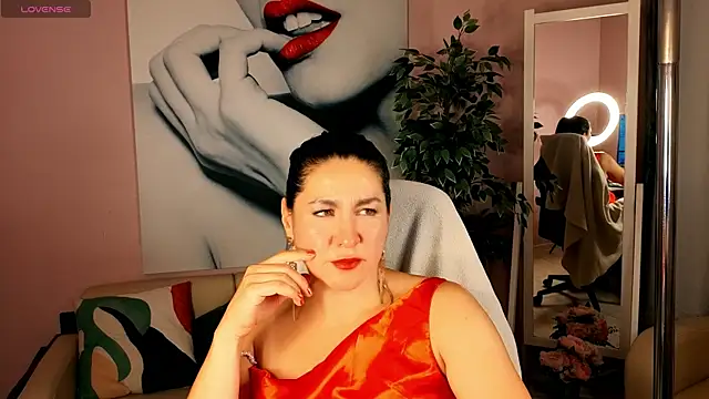 Tina_Moretty webcam