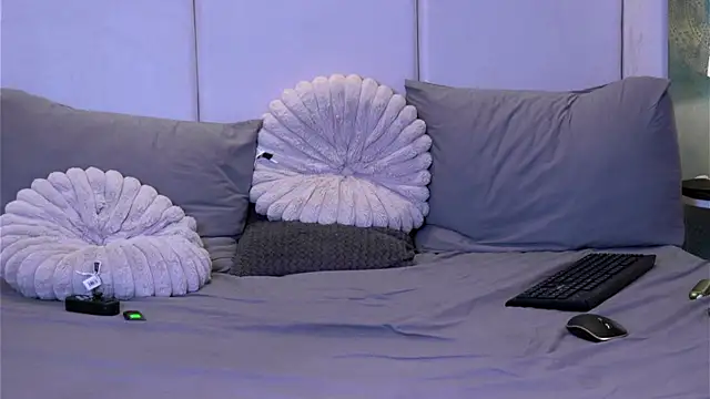 LunaLysandra webcam