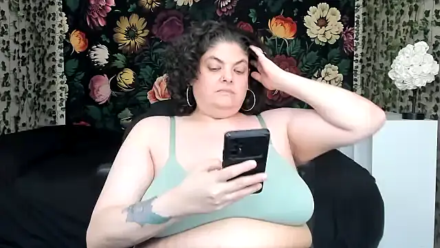 Exxxotic_Melons webcam